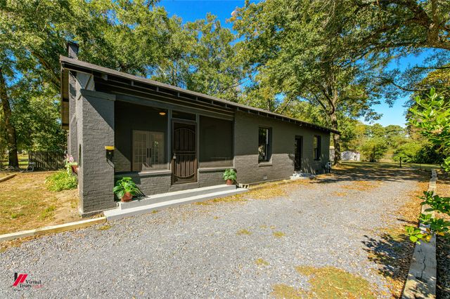 1505 McArthur Drive, Mansfield, LA 71052