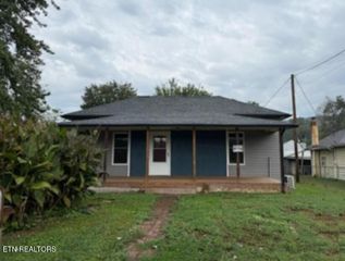 713 N Chamberlain Ave, Rockwood, TN 37854