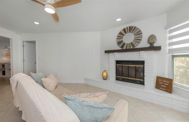 8909 118TH WAY, Seminole, FL 33772