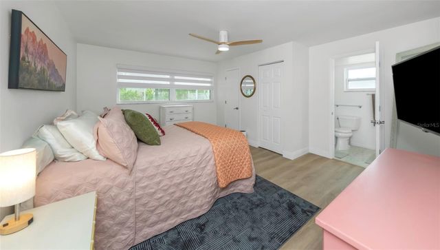 8909 118TH WAY, Seminole, FL 33772