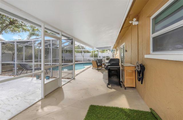 8909 118TH WAY, Seminole, FL 33772