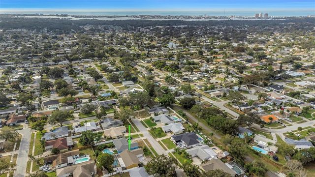 8909 118TH WAY, Seminole, FL 33772