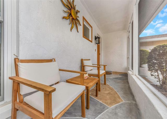 8909 118TH WAY, Seminole, FL 33772