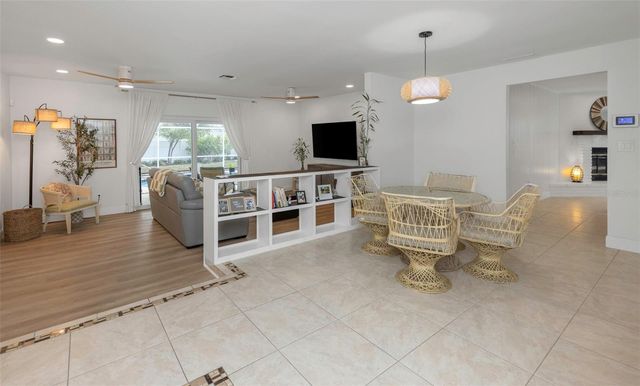 8909 118TH WAY, Seminole, FL 33772