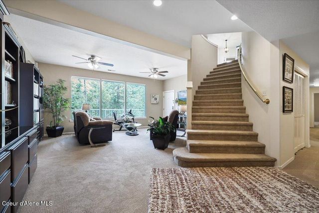 1219 E Loch Haven Dr, Hayden, ID 83835