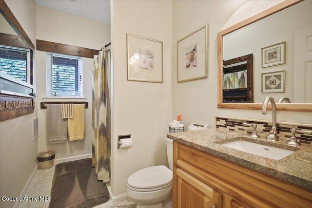 1219 E Loch Haven Dr, Hayden, ID 83835
