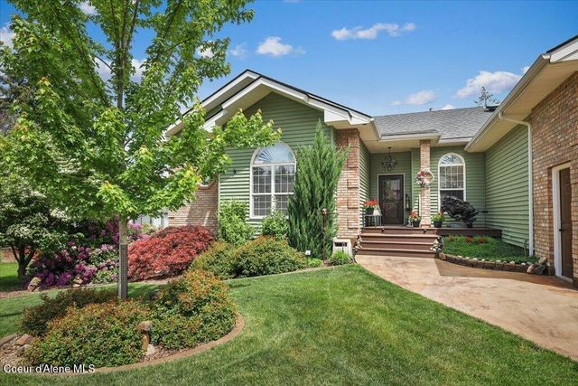 1219 E Loch Haven Dr, Hayden, ID 83835