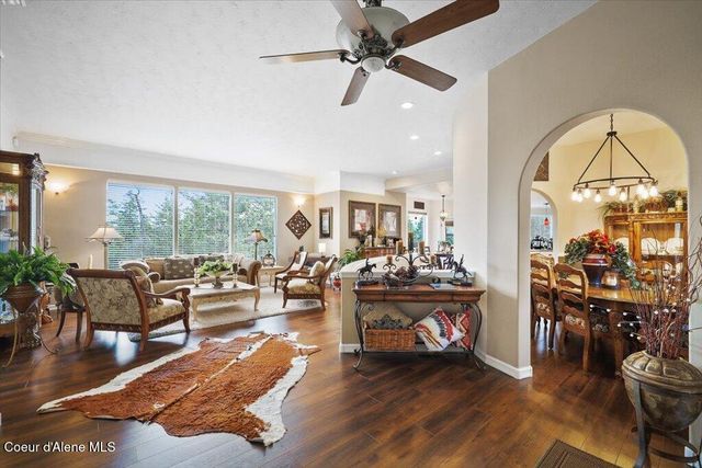 1219 E Loch Haven Dr, Hayden, ID 83835