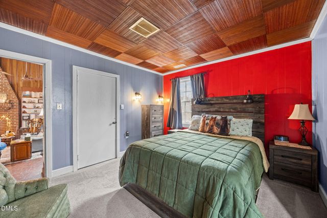 3250 Mine Creek Road, Burlington, NC 27217