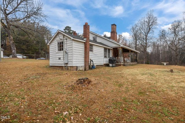 3250 Mine Creek Road, Burlington, NC 27217