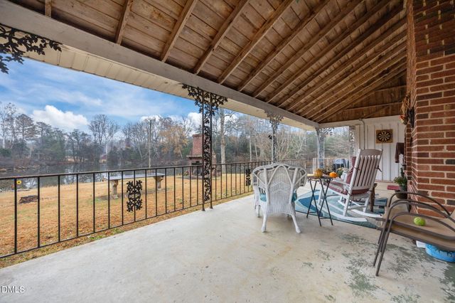 3250 Mine Creek Road, Burlington, NC 27217