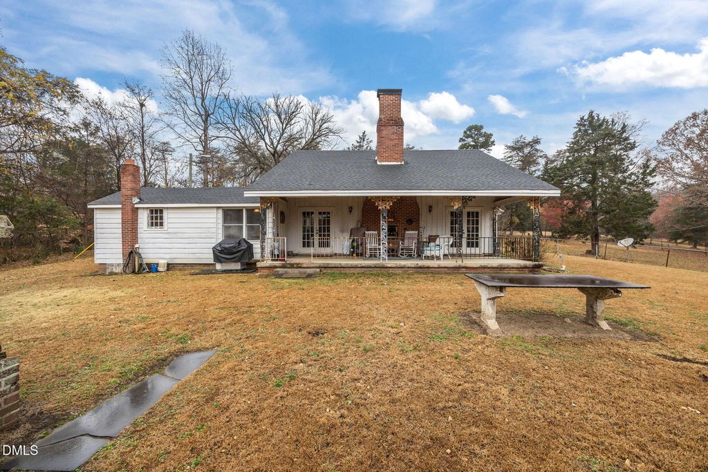 3250 Mine Creek Road, Burlington, NC 27217