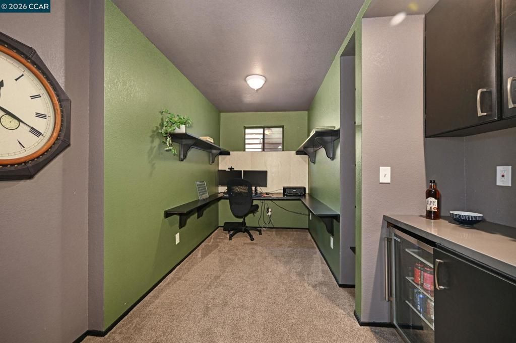 Image 22 of property listing at 10 Swansea Ln, Pleasant Hill, CA 94523