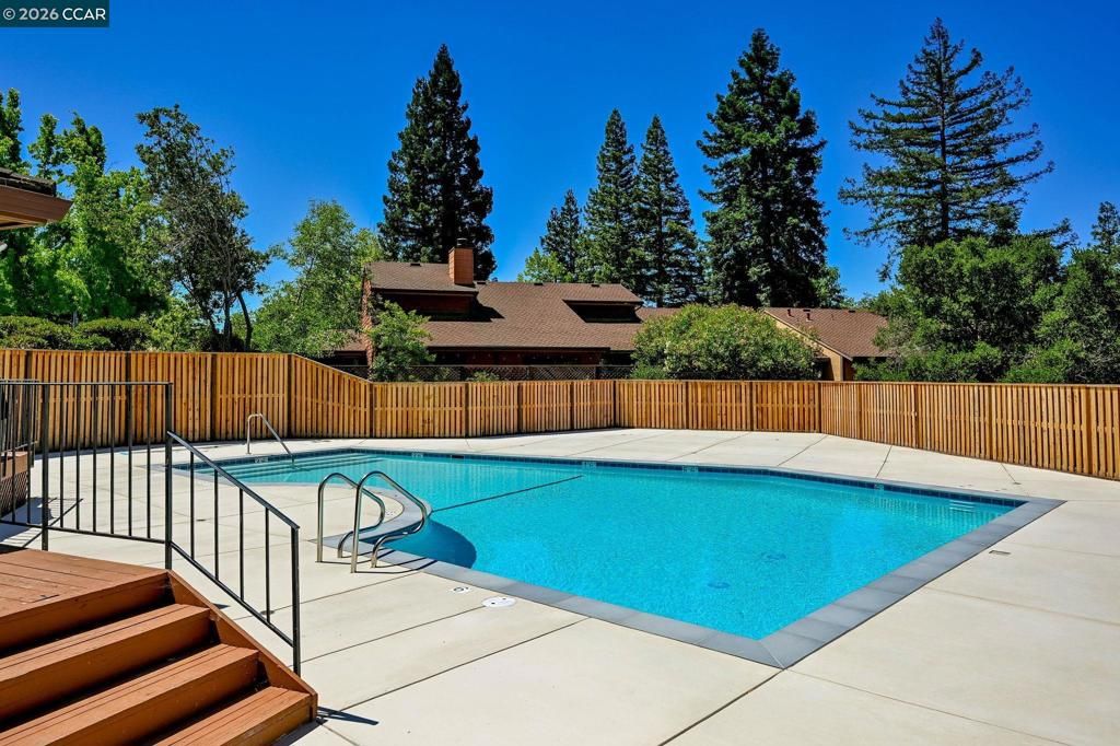 Image 29 of property listing at 10 Swansea Ln, Pleasant Hill, CA 94523