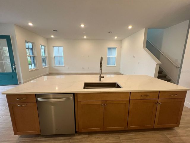 9851 GOBAT ALY, Orlando, FL 32827