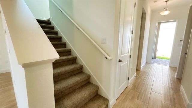 9851 GOBAT ALY, Orlando, FL 32827