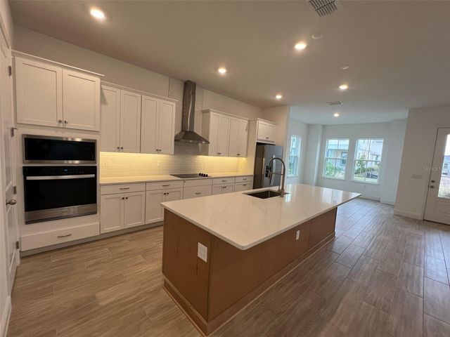 9851 GOBAT ALY, Orlando, FL 32827