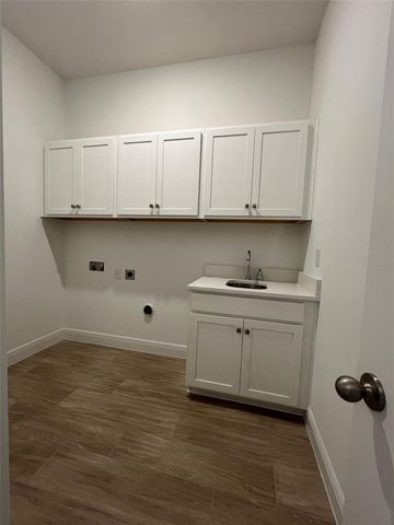 9851 GOBAT ALY, Orlando, FL 32827