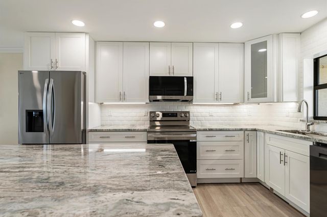 5300 Highway A1a 408, Indian River Shores, FL 32963