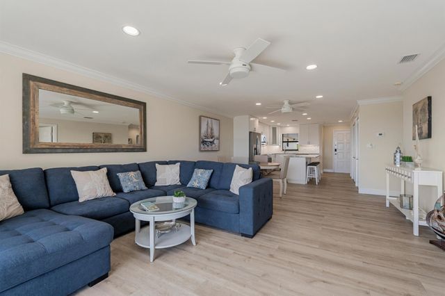 5300 Highway A1a 408, Indian River Shores, FL 32963