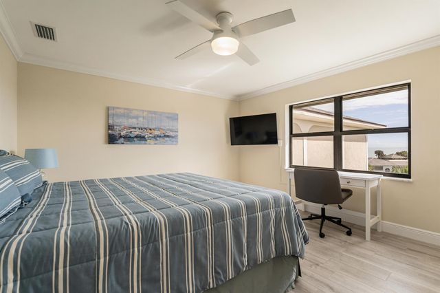 5300 Highway A1a 408, Indian River Shores, FL 32963