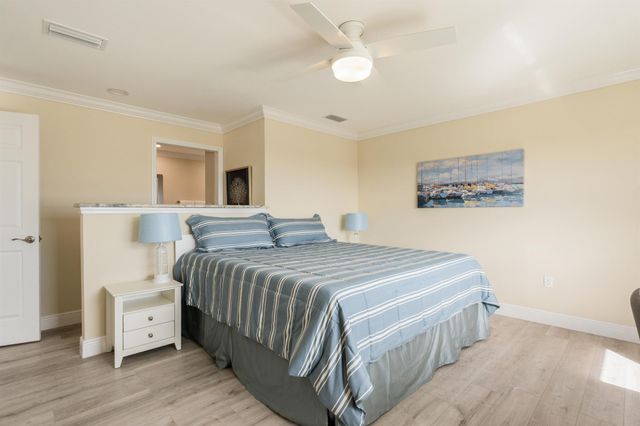 5300 Highway A1a 408, Indian River Shores, FL 32963