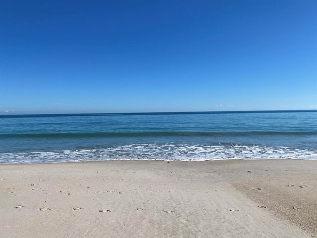 5300 Highway A1a 408, Indian River Shores, FL 32963