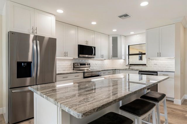 5300 Highway A1a 408, Indian River Shores, FL 32963