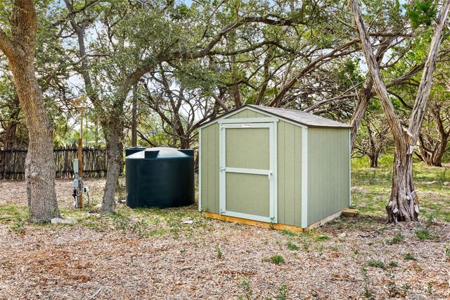 920 Elder Hill RD, Driftwood, TX 78619