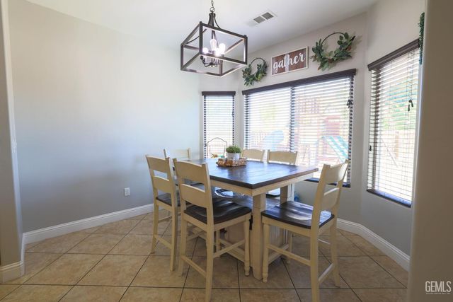 704 Cabo San Lucas, Mcfarland, CA 93250