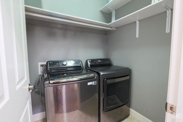 704 Cabo San Lucas, Mcfarland, CA 93250