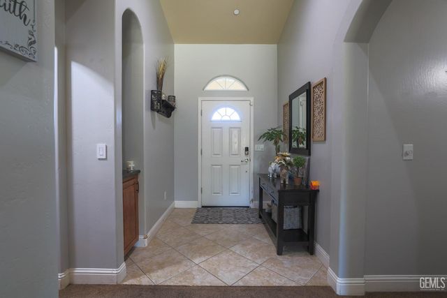 704 Cabo San Lucas, Mcfarland, CA 93250