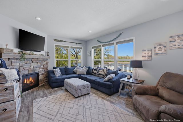 16773 McLeans, Spring Lake Twp, MI 49456