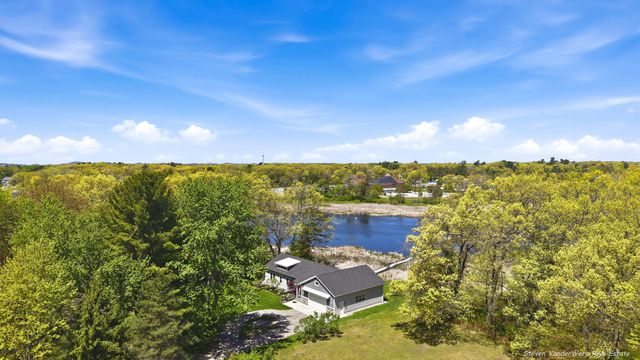16773 McLeans, Spring Lake Twp, MI 49456