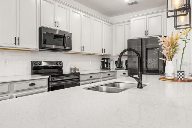 736 GRAZIE LOOP, Davenport, FL 33837