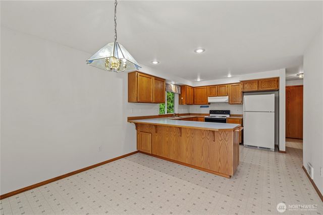 1614 Poplar Lane, Camano Island, WA 98282