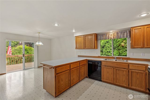 1614 Poplar Lane, Camano Island, WA 98282