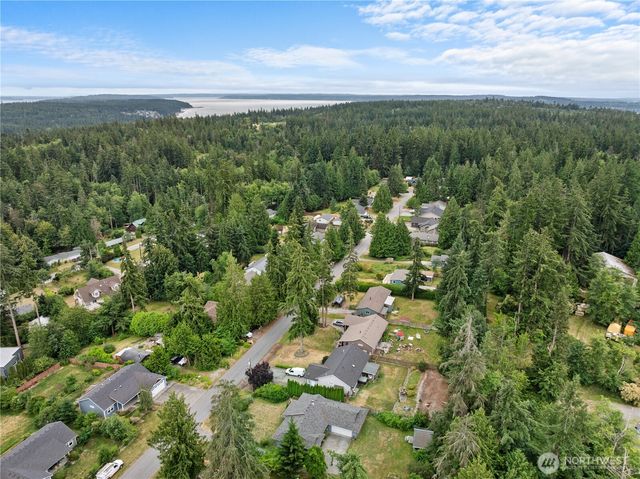 1614 Poplar Lane, Camano Island, WA 98282