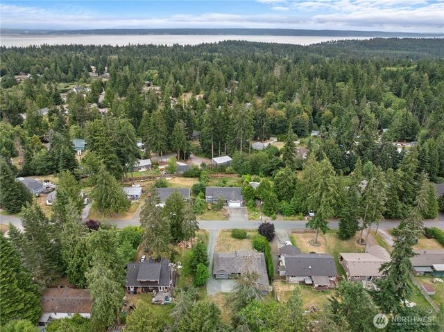 1614 Poplar Lane, Camano Island, WA 98282