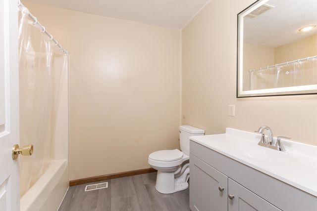 1204 Henry Street, Normal, IL 61761