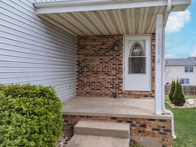 1204 Henry Street, Normal, IL 61761
