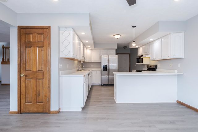 1204 Henry Street, Normal, IL 61761