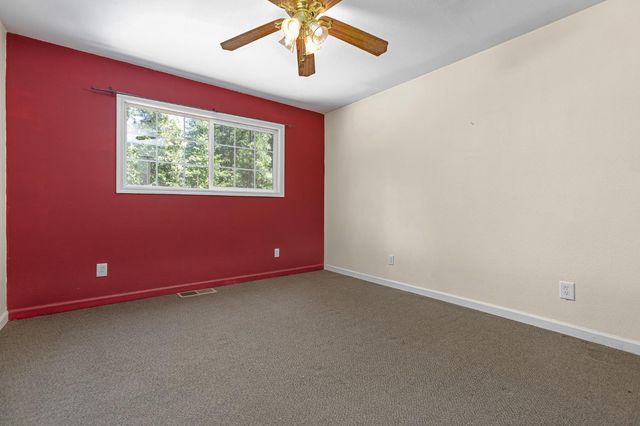 6148 Red Robin Rd, Placerville, CA 95667