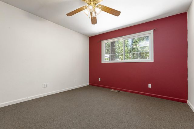 6148 Red Robin Rd, Placerville, CA 95667