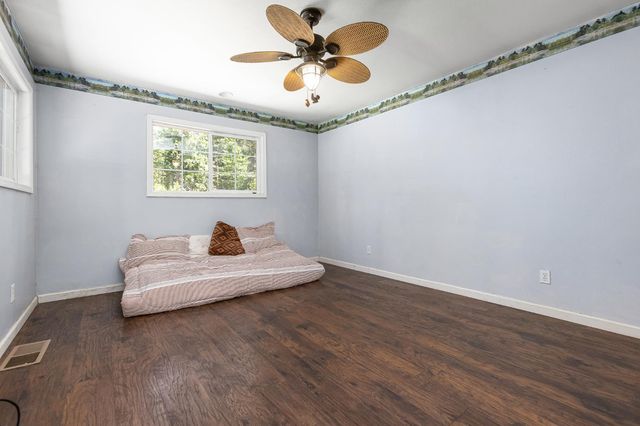 6148 Red Robin Rd, Placerville, CA 95667