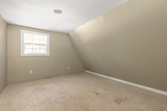 6148 Red Robin Rd, Placerville, CA 95667