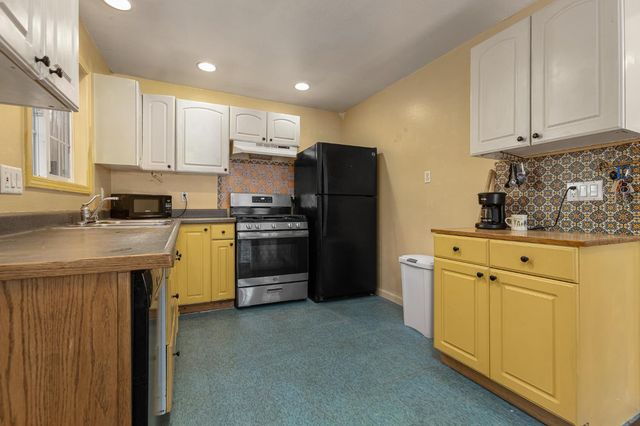 6148 Red Robin Rd, Placerville, CA 95667