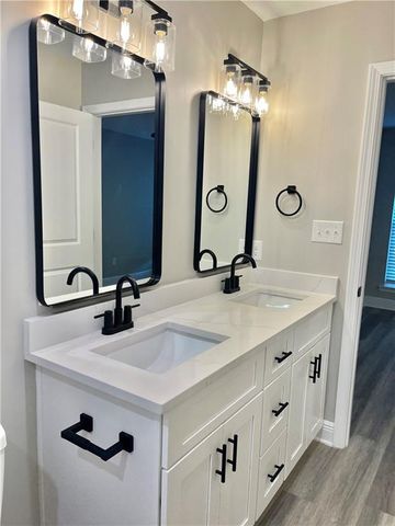 1824 Woodcock Place, Mobile, AL 36606