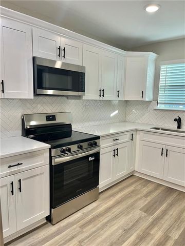 1824 Woodcock Place, Mobile, AL 36606