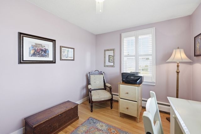 11 Drury Ln, Worcester, MA 01609